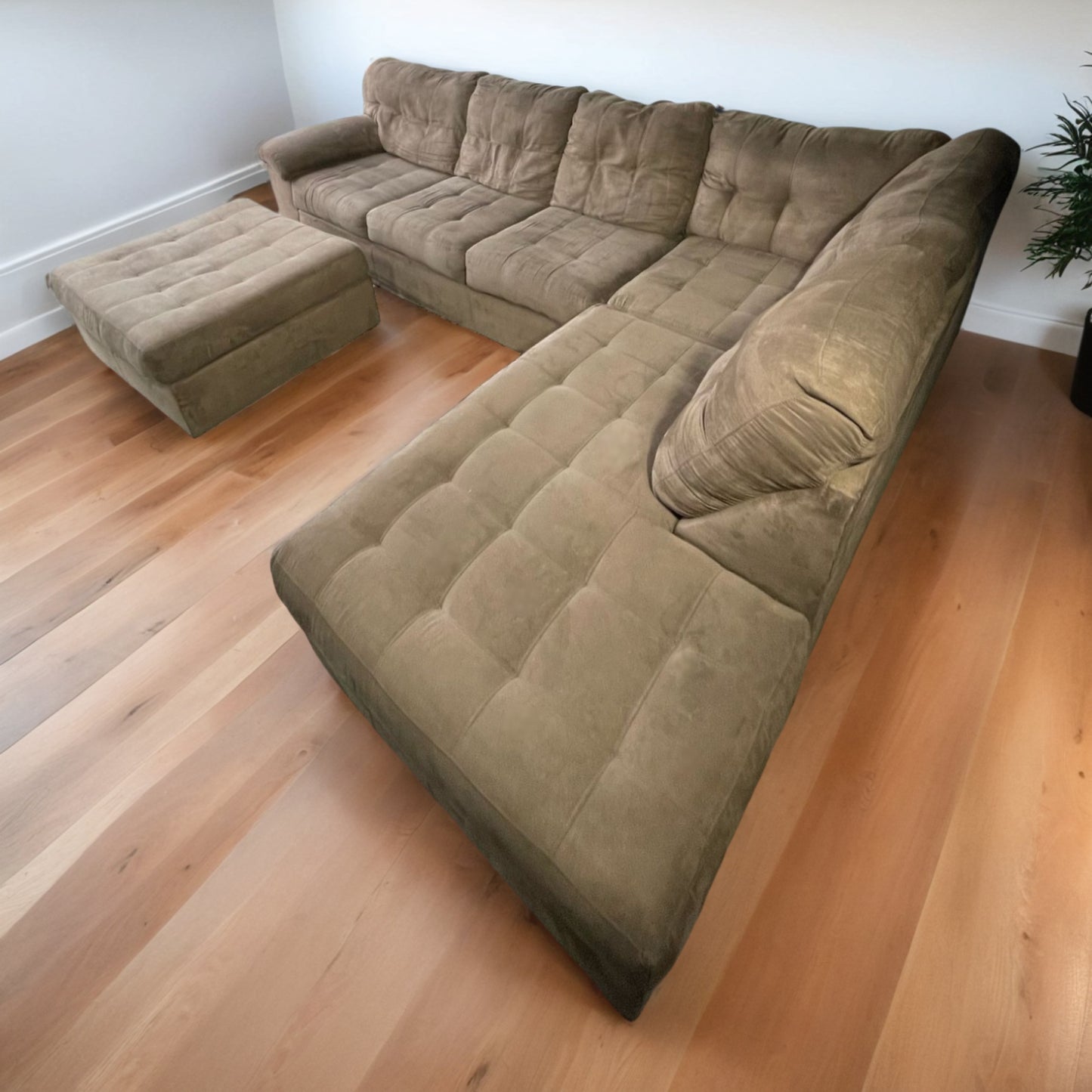 Cloth Sectional Couch with Ottoman