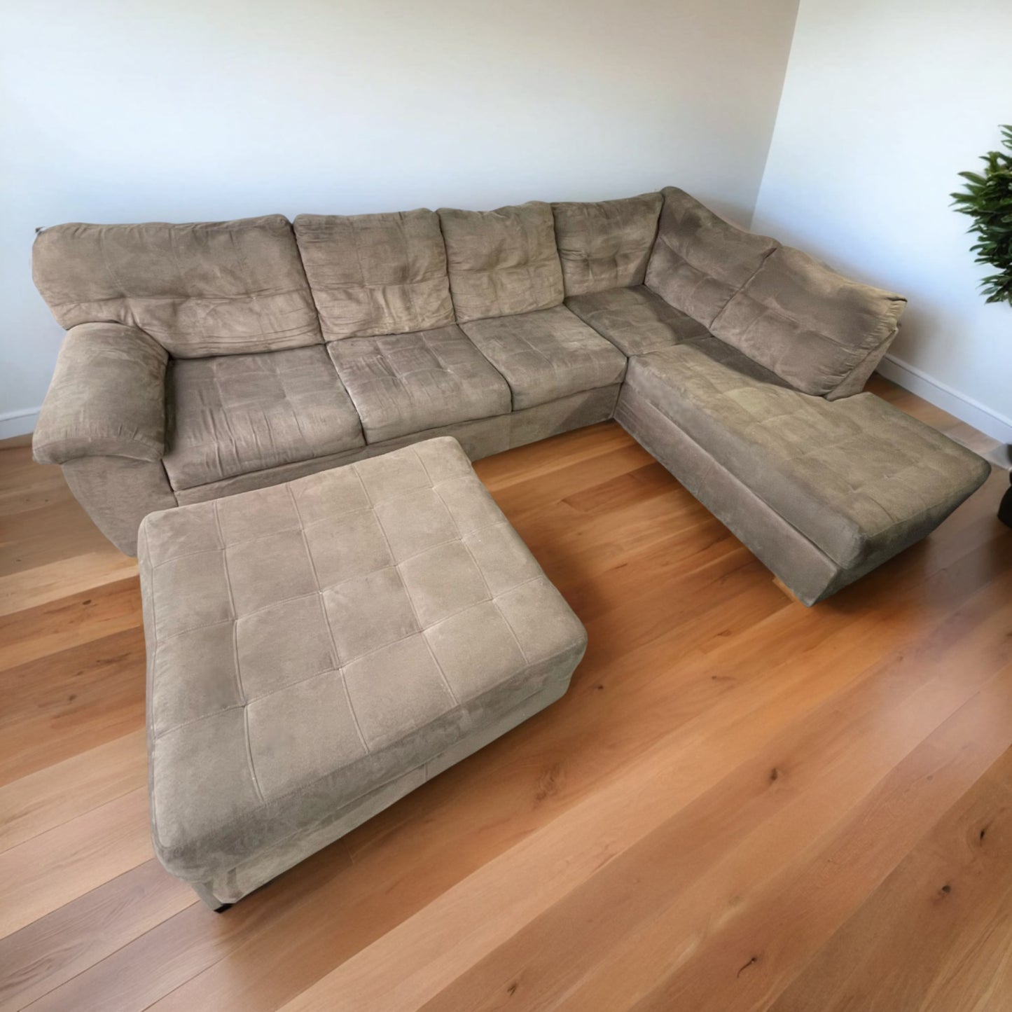 Cloth Sectional Couch with Ottoman