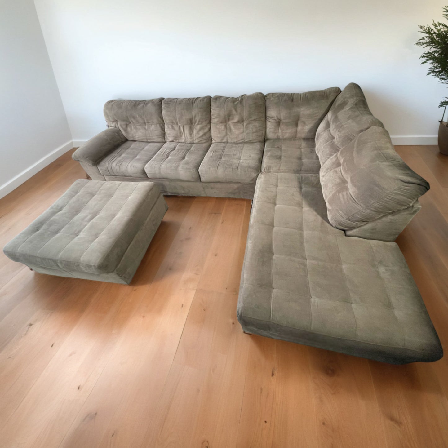 Cloth Sectional Couch with Ottoman