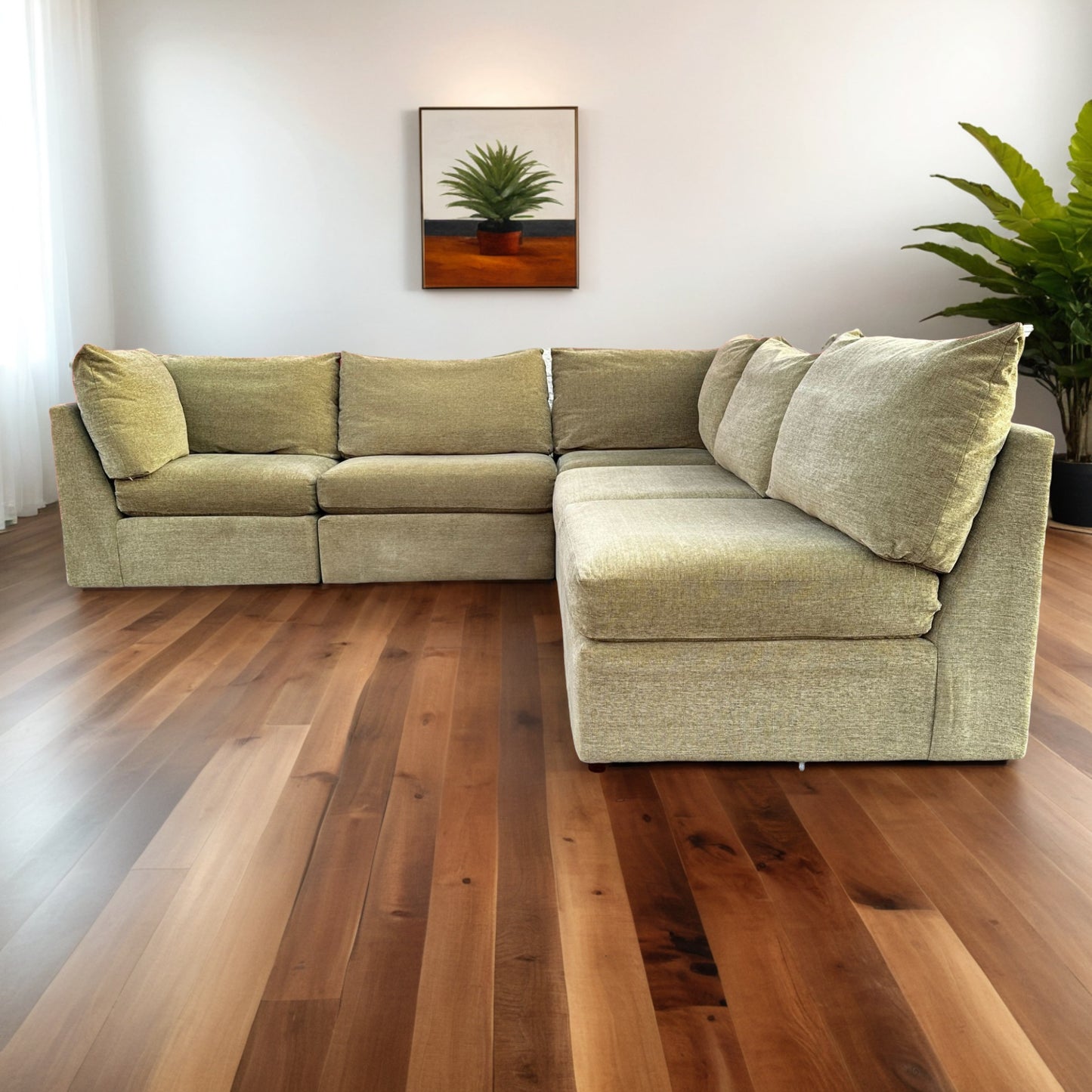 Bassett Beckham Modular Sectional Couch