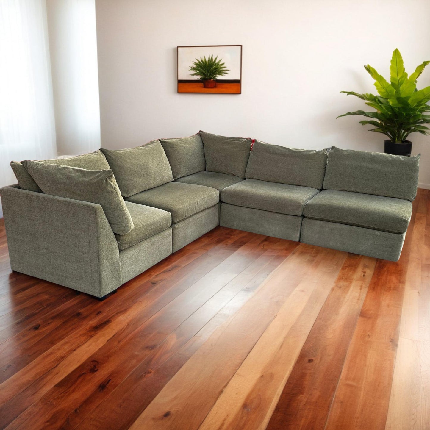 Bassett Beckham Modular Sectional Couch