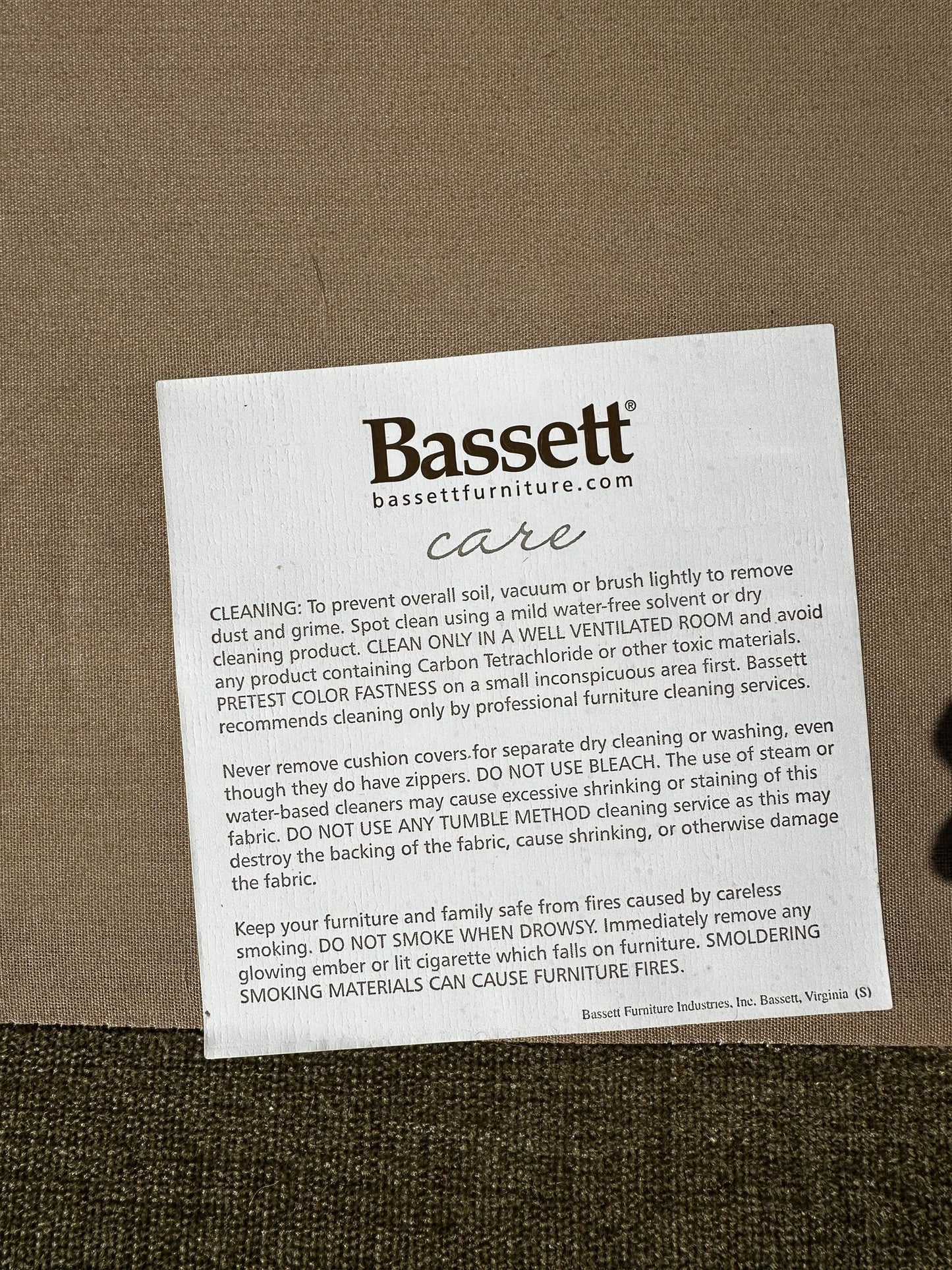 Bassett Beckham Modular Sectional Couch